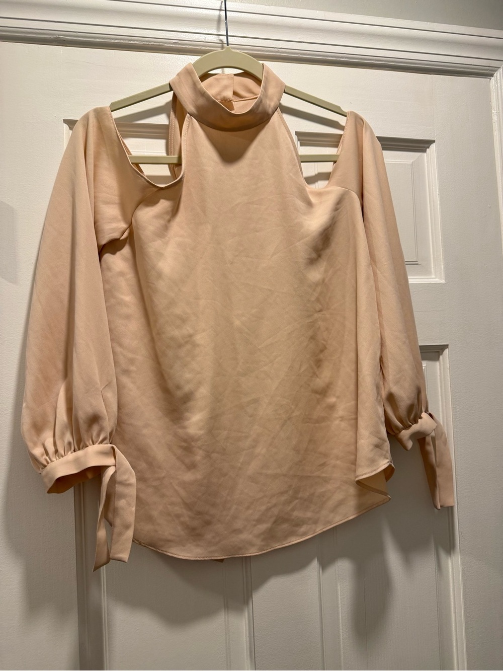 Women's Blush Cold-Shoulder Blouse with Tie Cuffs size 2